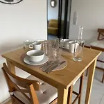 Appartement Du Bonheur - Au Cœur Des Volcans D'auvergne Sur La Route Du Sud
