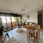 Appartement Du Bonheur - Au Cœur Des Volcans D'auvergne Sur La Route Du Sud *