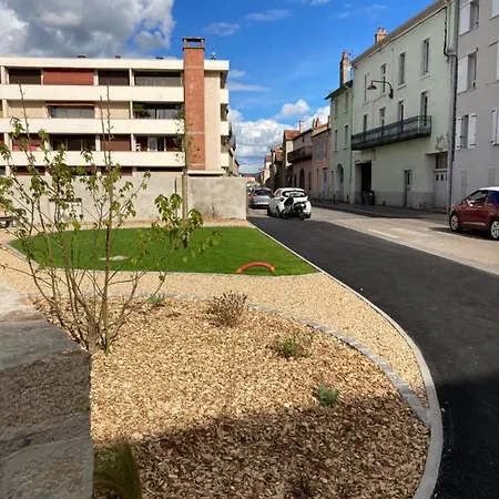 Du Bonheur - Au Coeur Des Volcans D'auvergne Sur La Route Du Sud Apartamento *