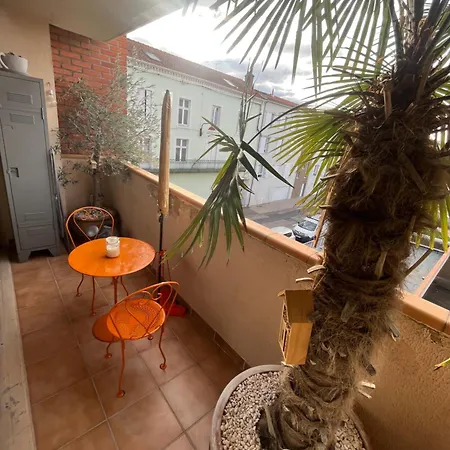 Du Bonheur - Au Coeur Des Volcans D'auvergne Sur La Route Du Sud *