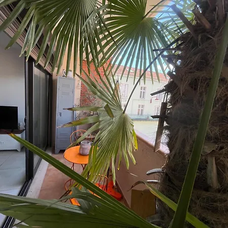 Du Bonheur - Au Coeur Des Volcans D'auvergne Sur La Route Du Sud Apartamento *