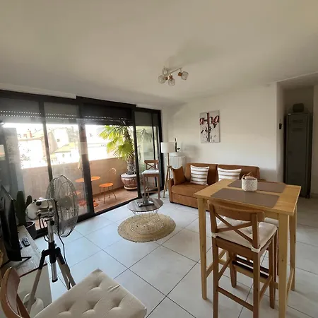 Apartamento Du Bonheur - Au Coeur Des Volcans D'auvergne Sur La Route Du Sud *