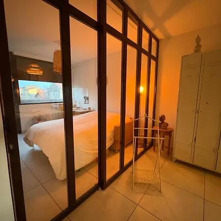 Du Bonheur - Au Coeur Des Volcans D'auvergne Sur La Route Du Sud